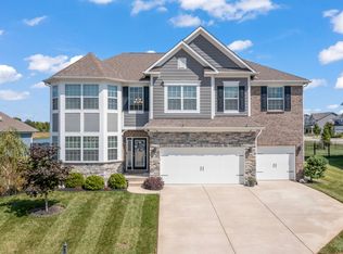 9889 Gallop Ln, Fishers, IN