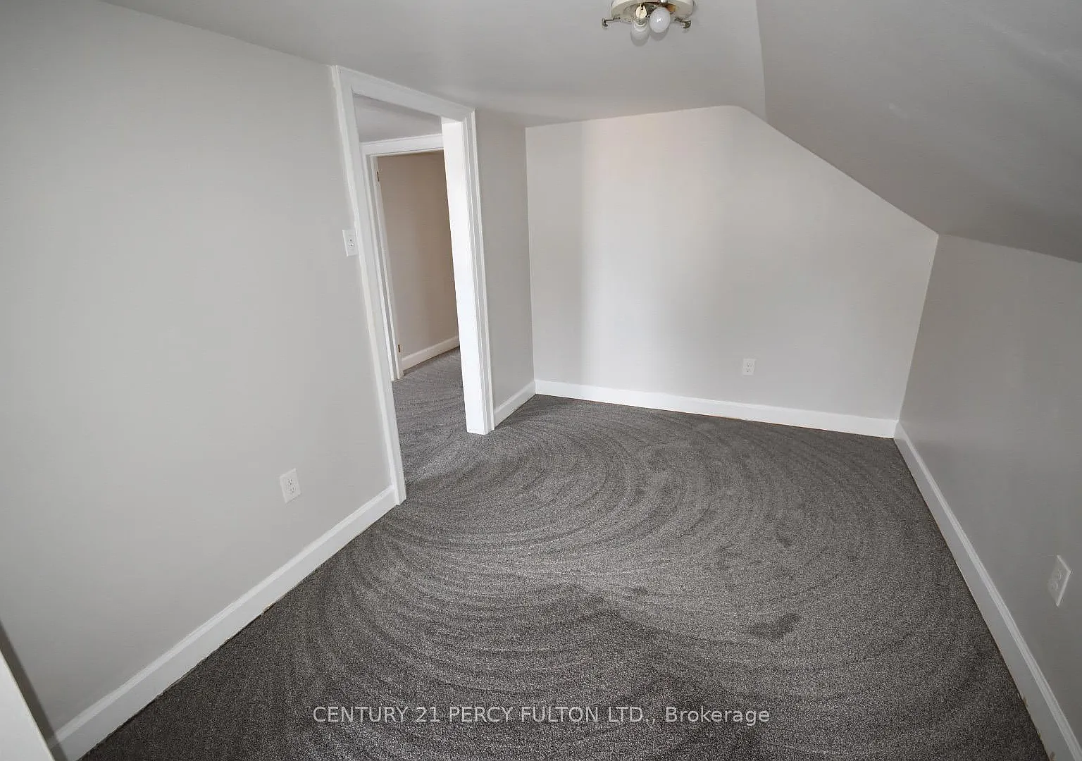 1 bed, $825 — Photo 2