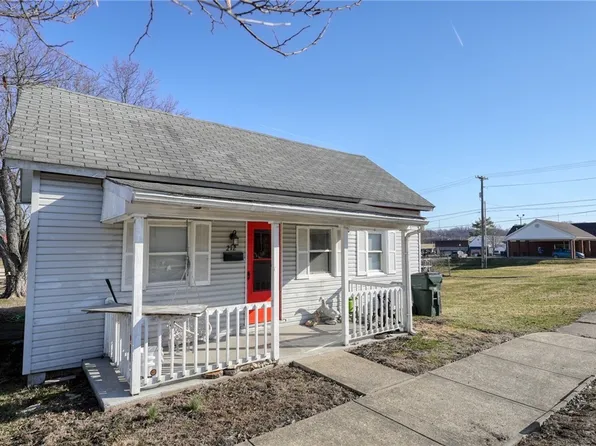 212 Watson Ave, Byesville, OH 43723