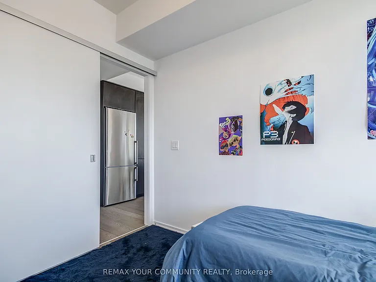 1 Bloor St E #2504 — Photo 17