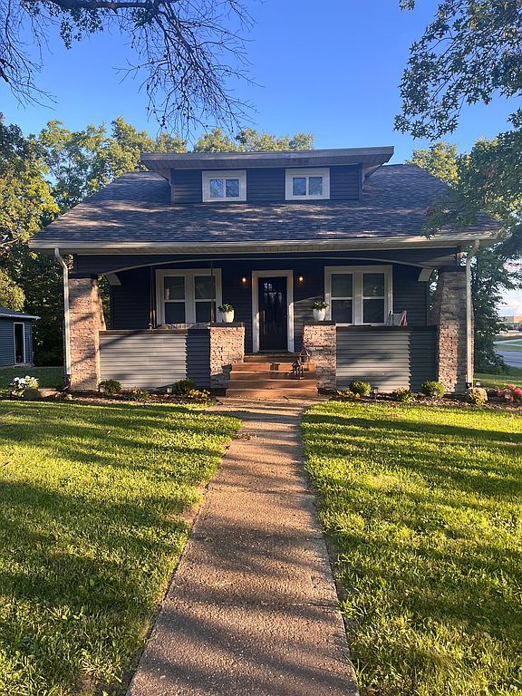 500 S Grand Ave - Property Image