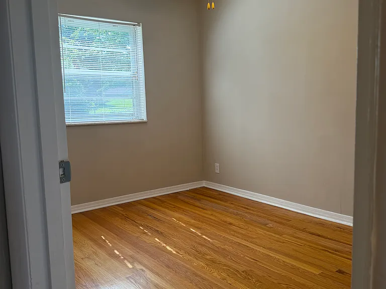 9200 Kit Dr — Photo 9