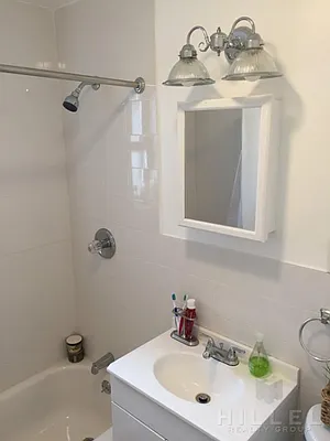 Rented by Hillel Realty Group | media 16