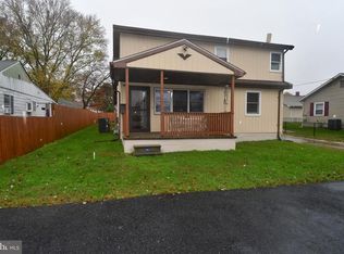 10 Honeycomb Rd, Middle River, MD 21220