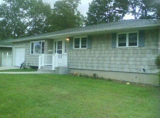 226 Dakota Ave, Bay Shore, NY 11706