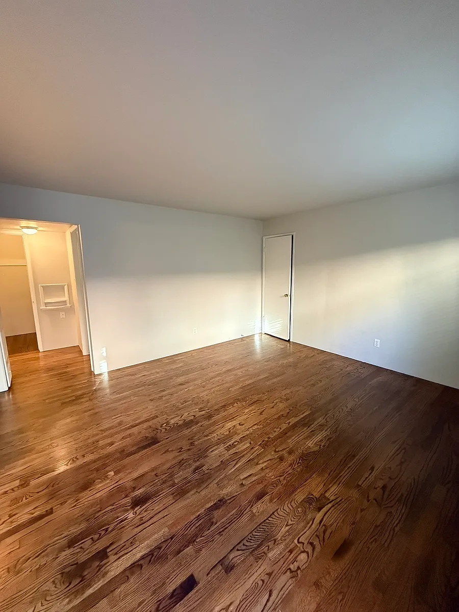 Building Photo - 1624 T St #2