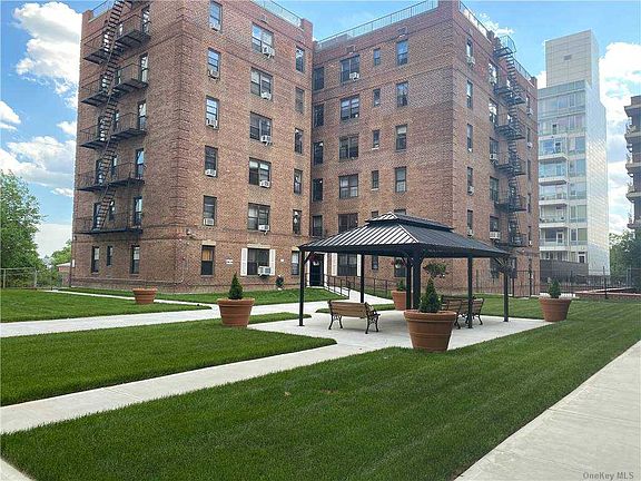 2nd image of 144-64 Sanford Ave #6F