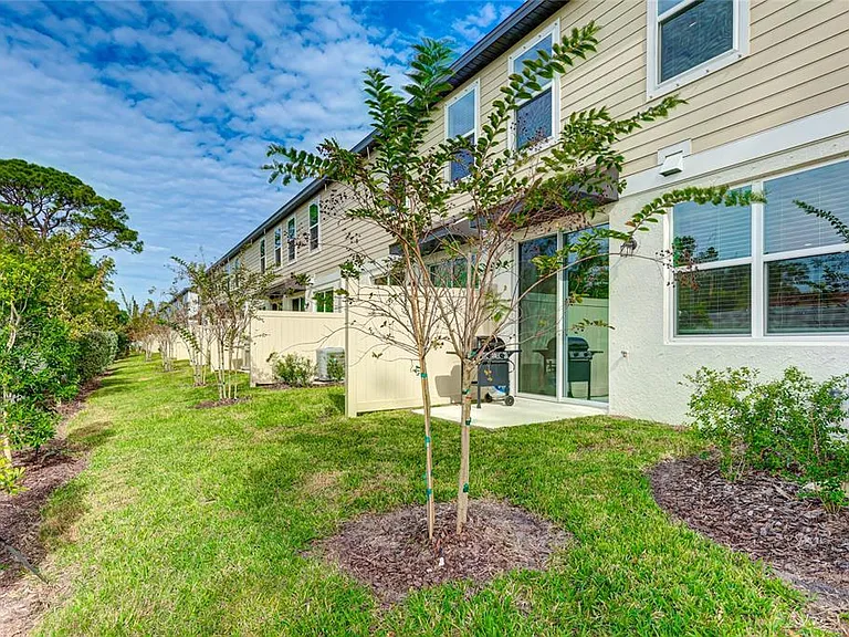 17063 Coral Key Dr — Photo 3