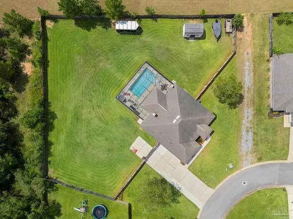 5778 Dunridge Dr, Pace, FL 32571