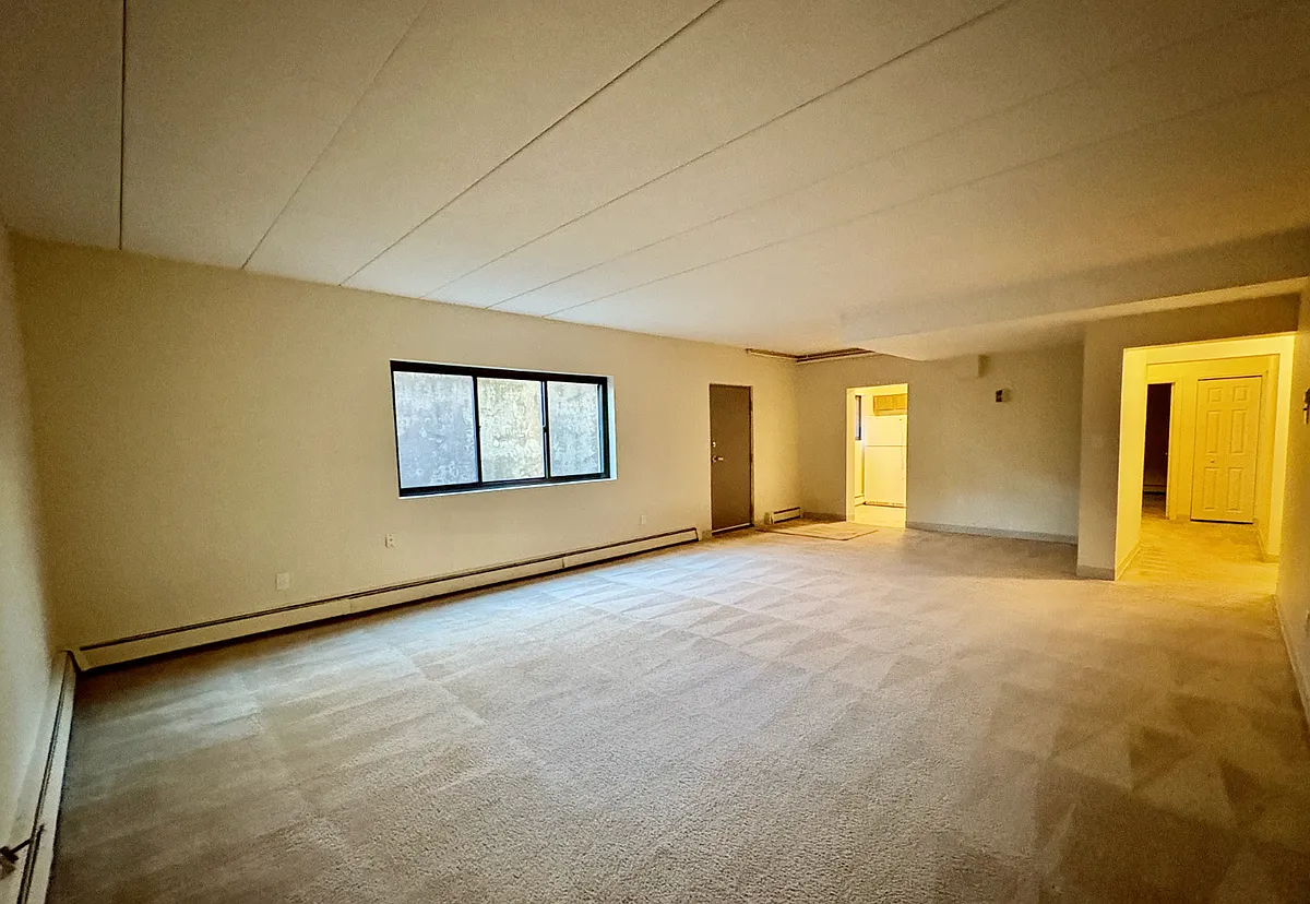 Building Photo - 21 Highland Ave #5