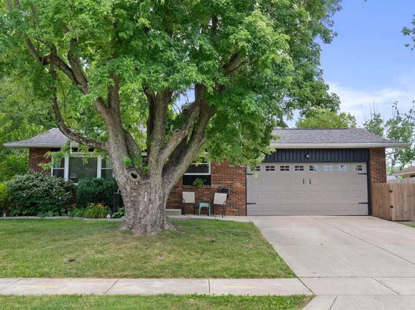 4134 Gladman Ave, Grove City, OH 43123