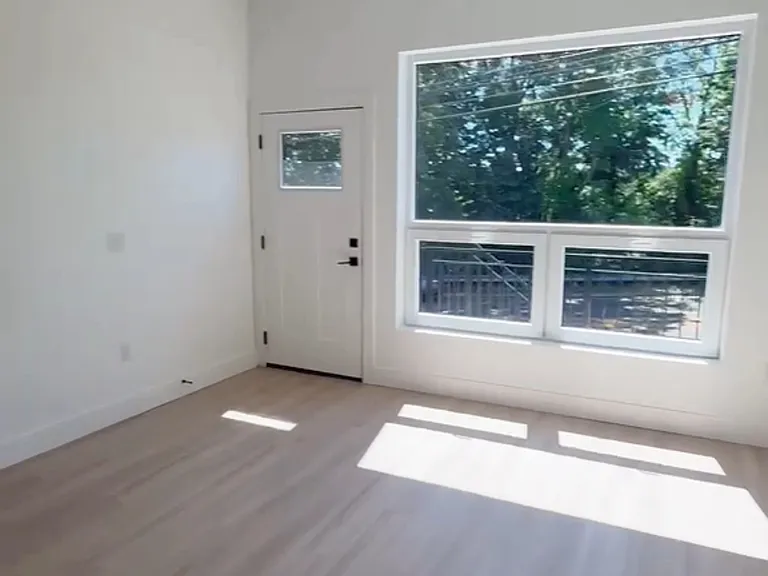 420 River Rd #2 — Photo 5
