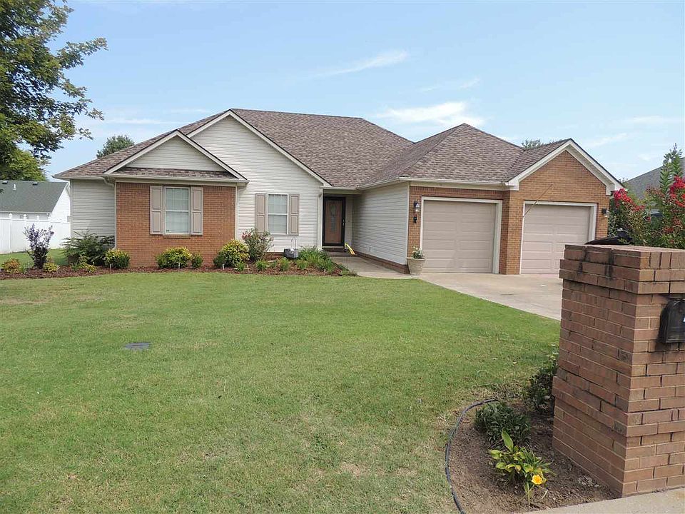 1st image of 902 Whispering Pine Cv