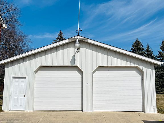 2nd image of 1144 W Hampton Rd