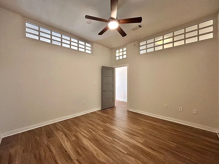 1900 Barton Springs Rd #2007 — Photo 10