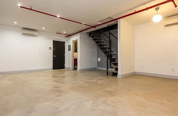 Rented by Nooklyn NYC LLC | media 41