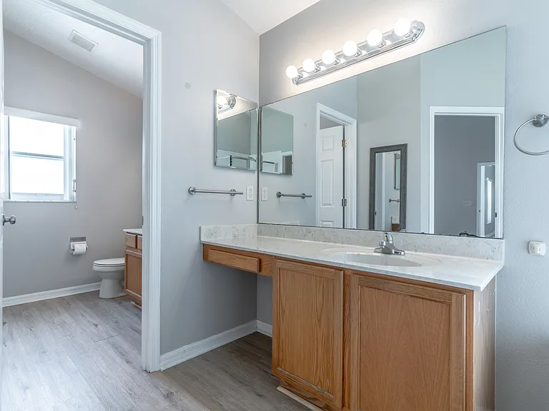 102 Ivy Brook Ct — Photo 42