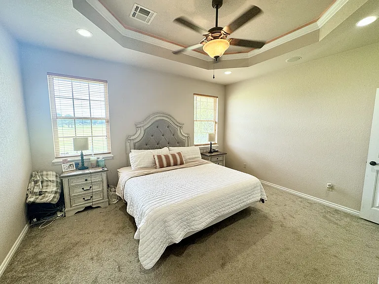 708 Cougar Ln — Photo 13