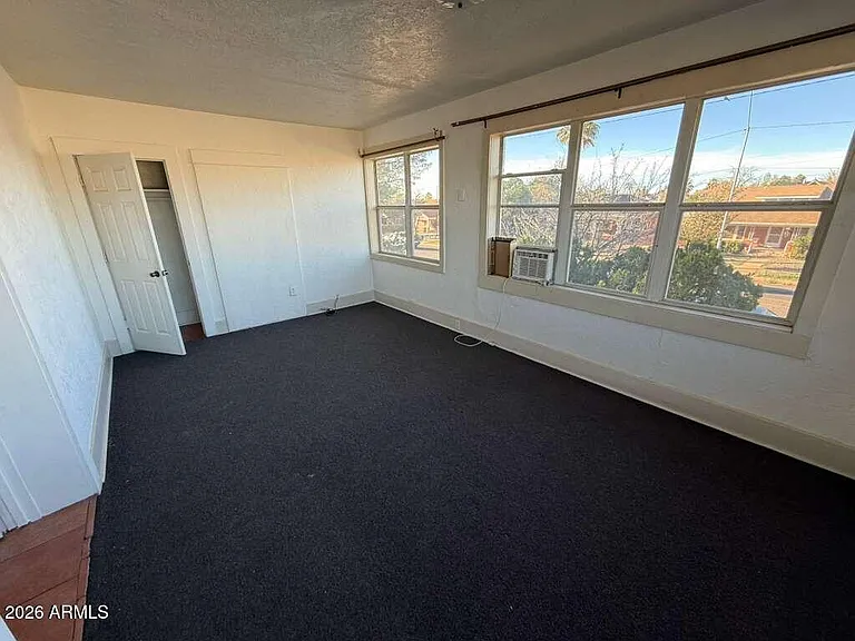 1165 E 10th St #3 — Photo 16