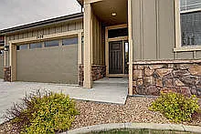 5470 Wishing Well Dr — Photo 2