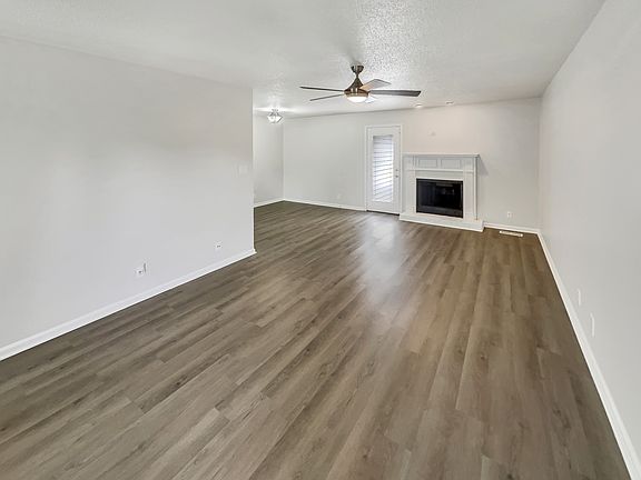 4th image of 1004 Dandelion Dr