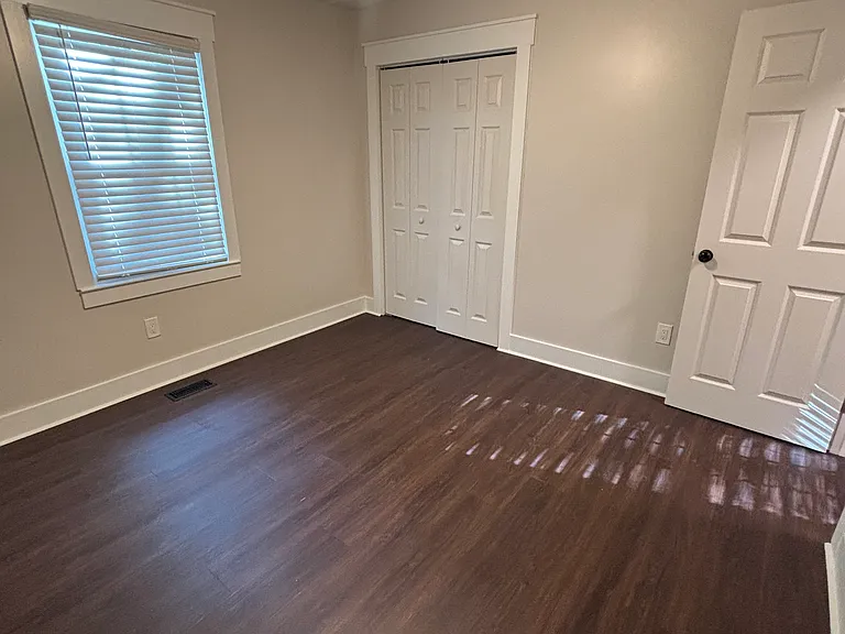 205 McArthur St — Photo 25