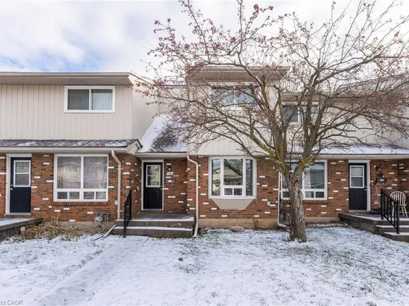 100 Brownleigh Ave #288, Welland, ON L3B 5V8