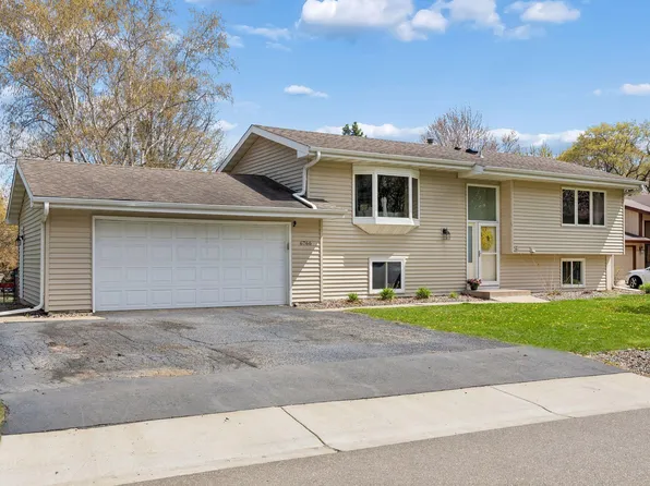 6766 Cottonwood Ln N, Maple Grove, MN 55369
