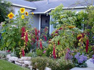 930 Oak St, Costa Mesa, CA 92627