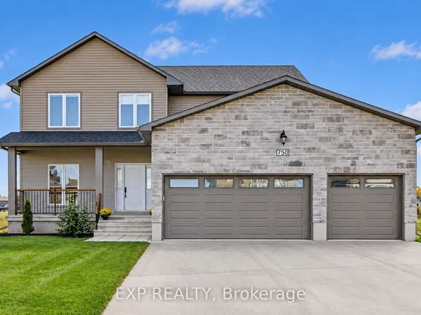 750 Gamble Dr, Russell, ON K4R 0G5