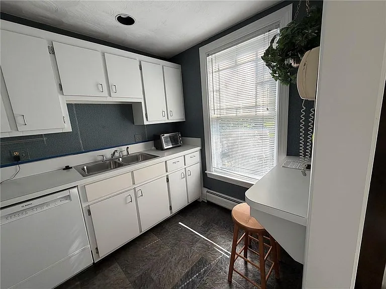 141 Narragansett Ave #2B — Photo 10
