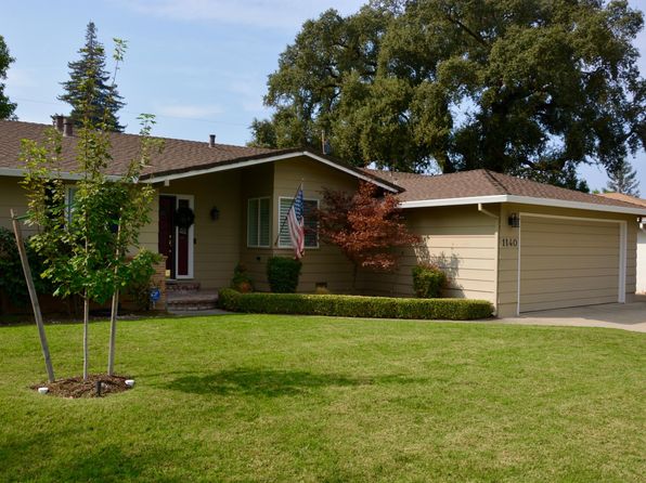 1140 Derick Way