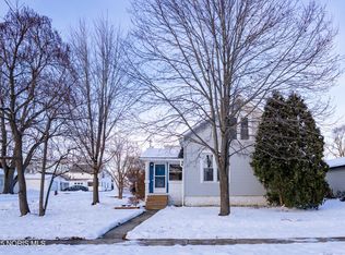 262 E Broadway St, Defiance, OH 43512