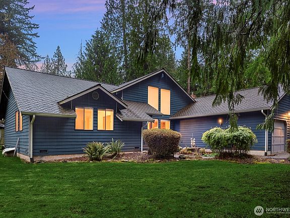 2nd image of 3219 132nd Avenue SE