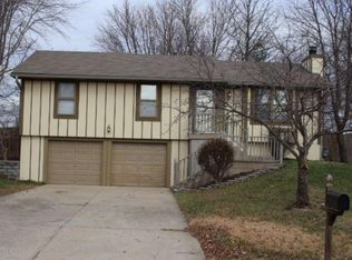 16 NW 107th Ter, Kansas City, MO 64155