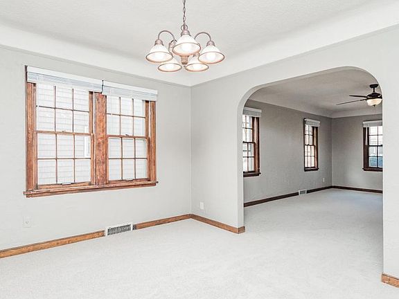 5th image of 834 Portland Ave