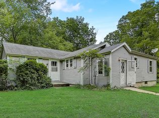 230 W Dekora St, Saukville, WI 53080