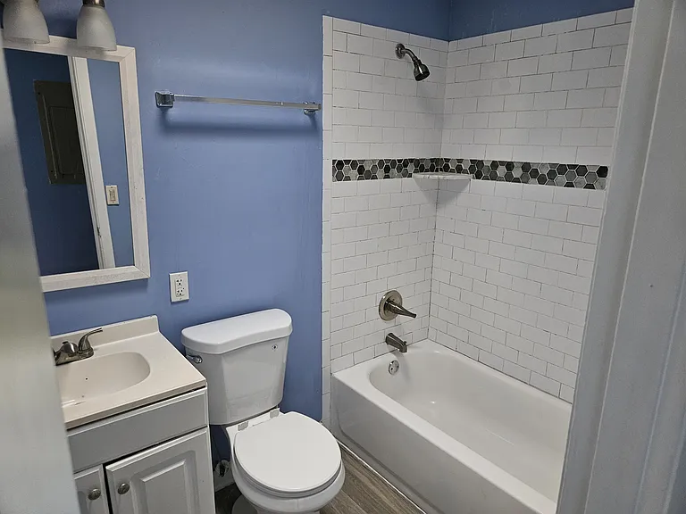 2230 Eudine Dr W — Photo 10