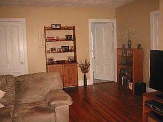 3rd image of 4 Alden St #3