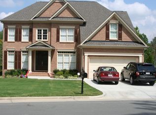1109 Grogans Mill Dr, Cary, NC 27519