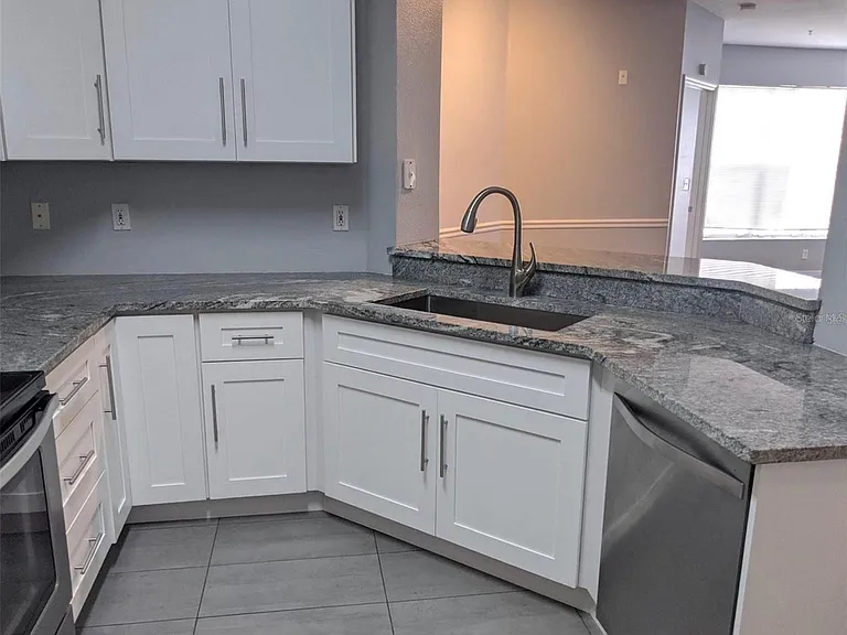 5531 Metrowest Blvd #9-210 — Photo 3