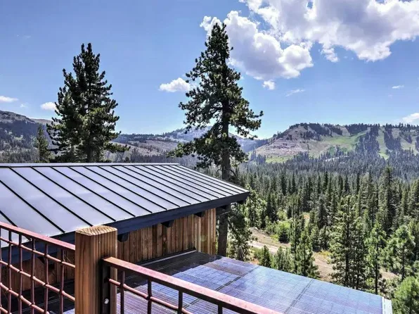 58330A Donner Summit Rd, Truckee, CA 96161