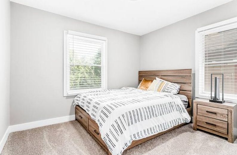 1st image of 821 W 39th Ter #Bed1
