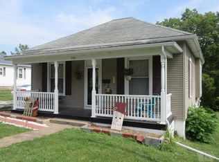 240 S 13th St, Hamilton, IL 62341