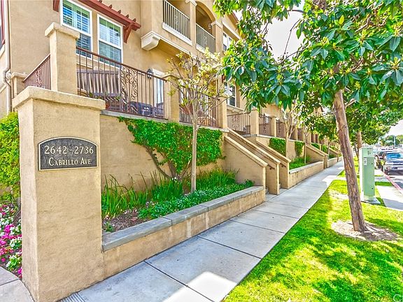 3rd image of 2734 Cabrillo Ave