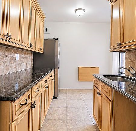 4th image of 99-52 66th Rd APT 1Z