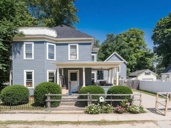 2 Pleasant Street, Rochester, NH 03867