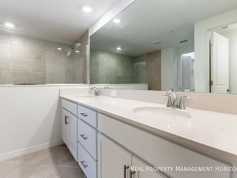 5628 Summit Pointe Cir #104 — Photo 15
