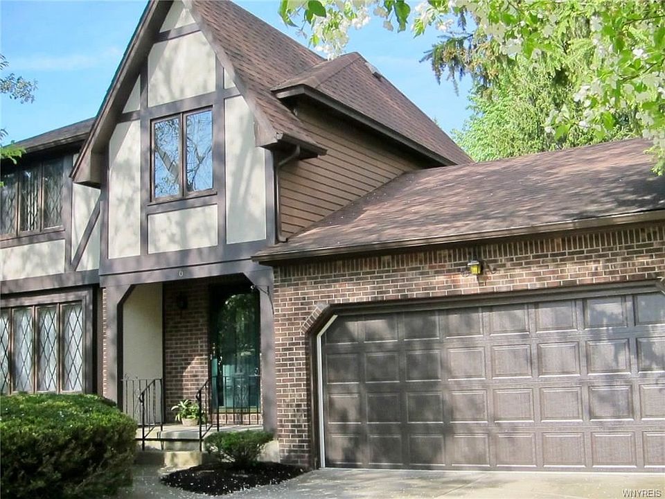 1st image of 6 Sandelwood Ct