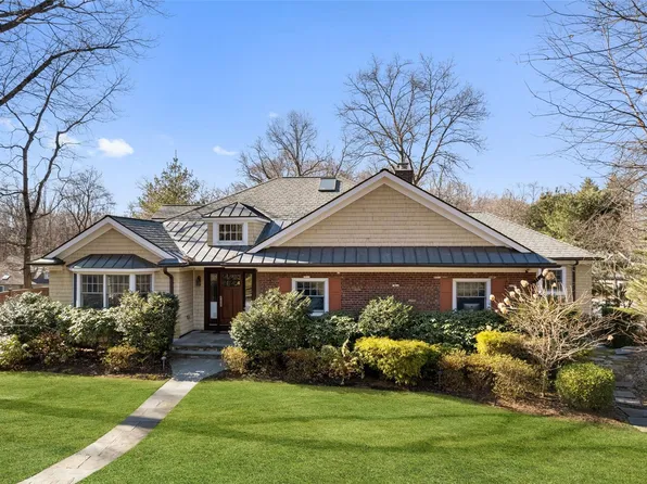 23 Seely Place, Scarsdale, NY 10583